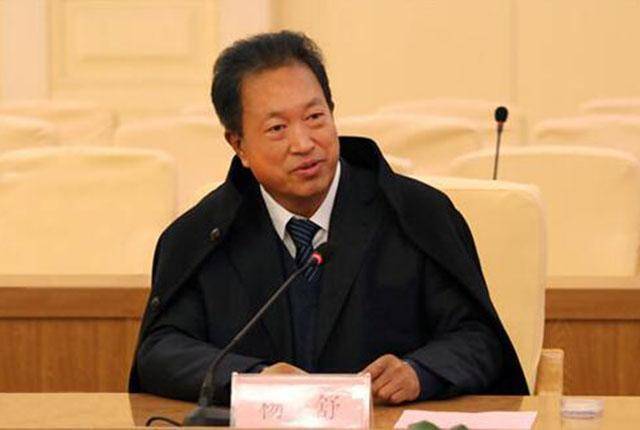 商业与法治舆情观察室:他让40万人受骗,最终投案自首_杨卓