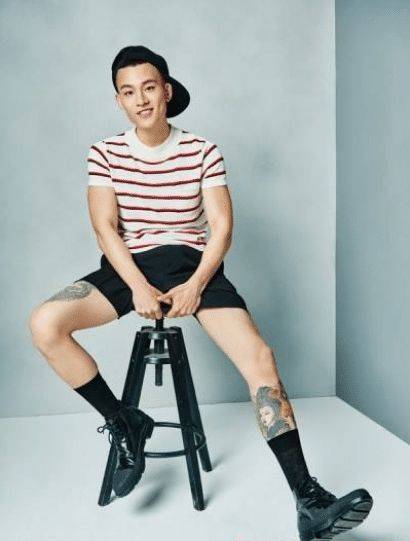 欧豪自曝上学时没"女孩追",看到初中一寸照:这谁有勇气追啊!