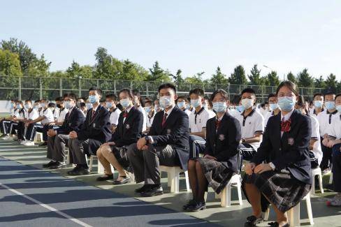 原创开学特辑鼎石四中万科梅沙这些国际学校开学第一天都做了什么