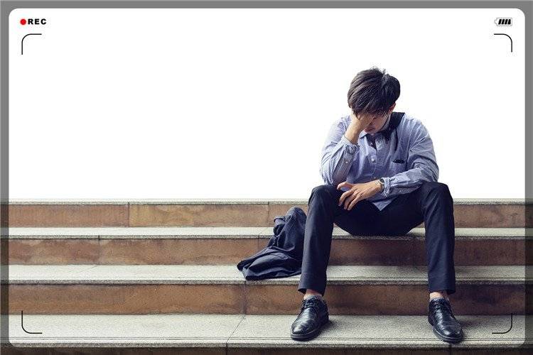 43岁的创业失败者无力挣扎准备找一份工作维持生存做什么好