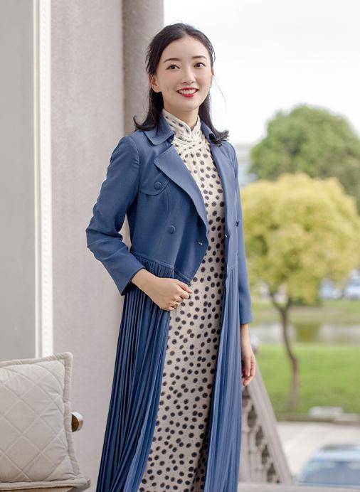 旗袍 风衣=19年秋天最优雅搭配,时髦又高级,再穿十年都不过时!