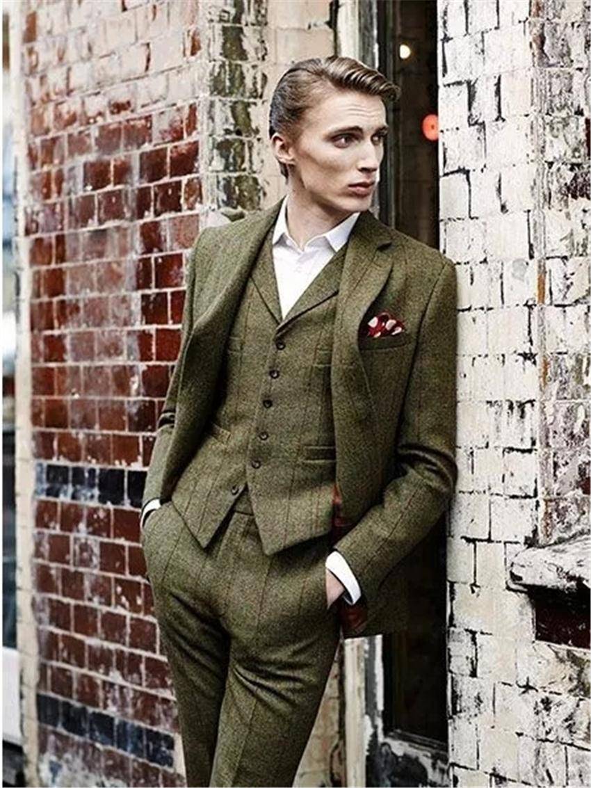 18世纪男人衣服下都藏丝带,视为上层标志,为啥现在惨遭嫌弃?