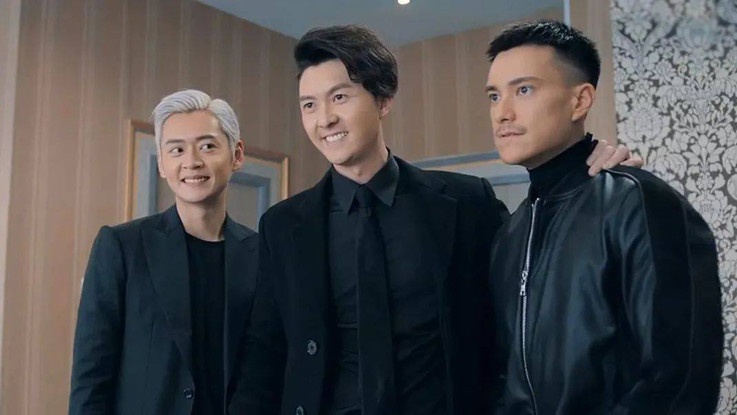 tvb新剧《反黑路人甲》剧情进入正轨,接下来他要领便当了?_水姐