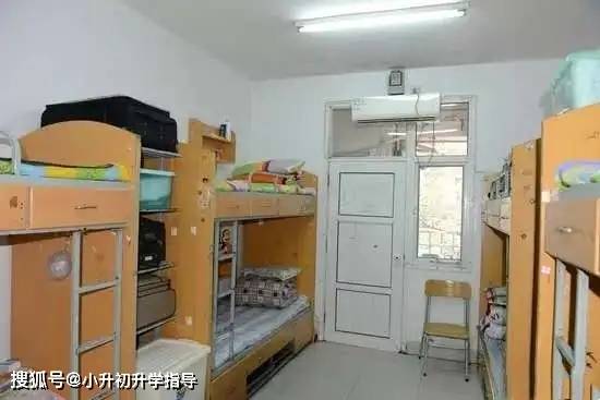 重庆知行卫生学校宿舍图片
