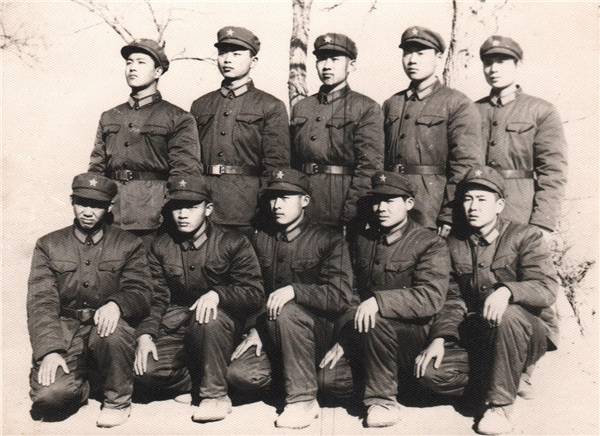 上海军酒创始人韩宏伟走访老部队,重温军旅梦 共叙战友情