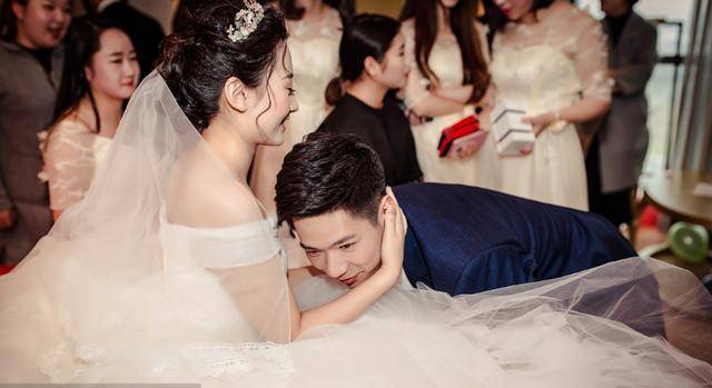 妻子因为丈夫出轨闹离婚,网友:离婚不离心(身),还会再复婚_黄迪