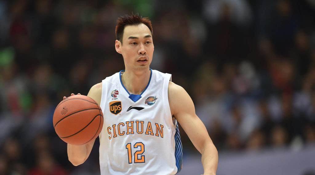 38岁老将或将退役,帮四川拿首个总冠军,抛妻弃女娶网红惹争议_孟达