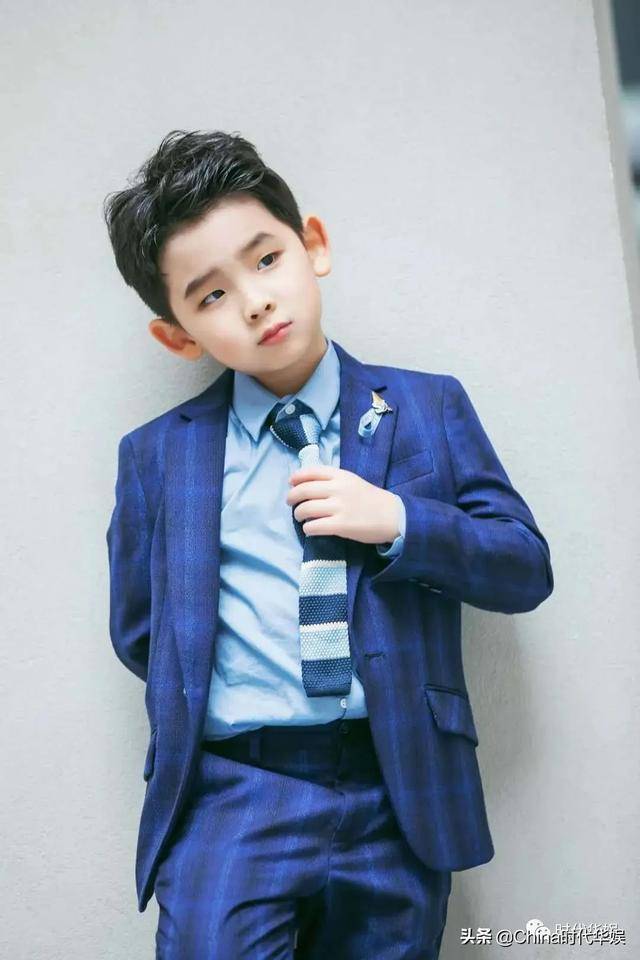 周浩宇2019第一届华娱星少儿才艺盛典形象代言人