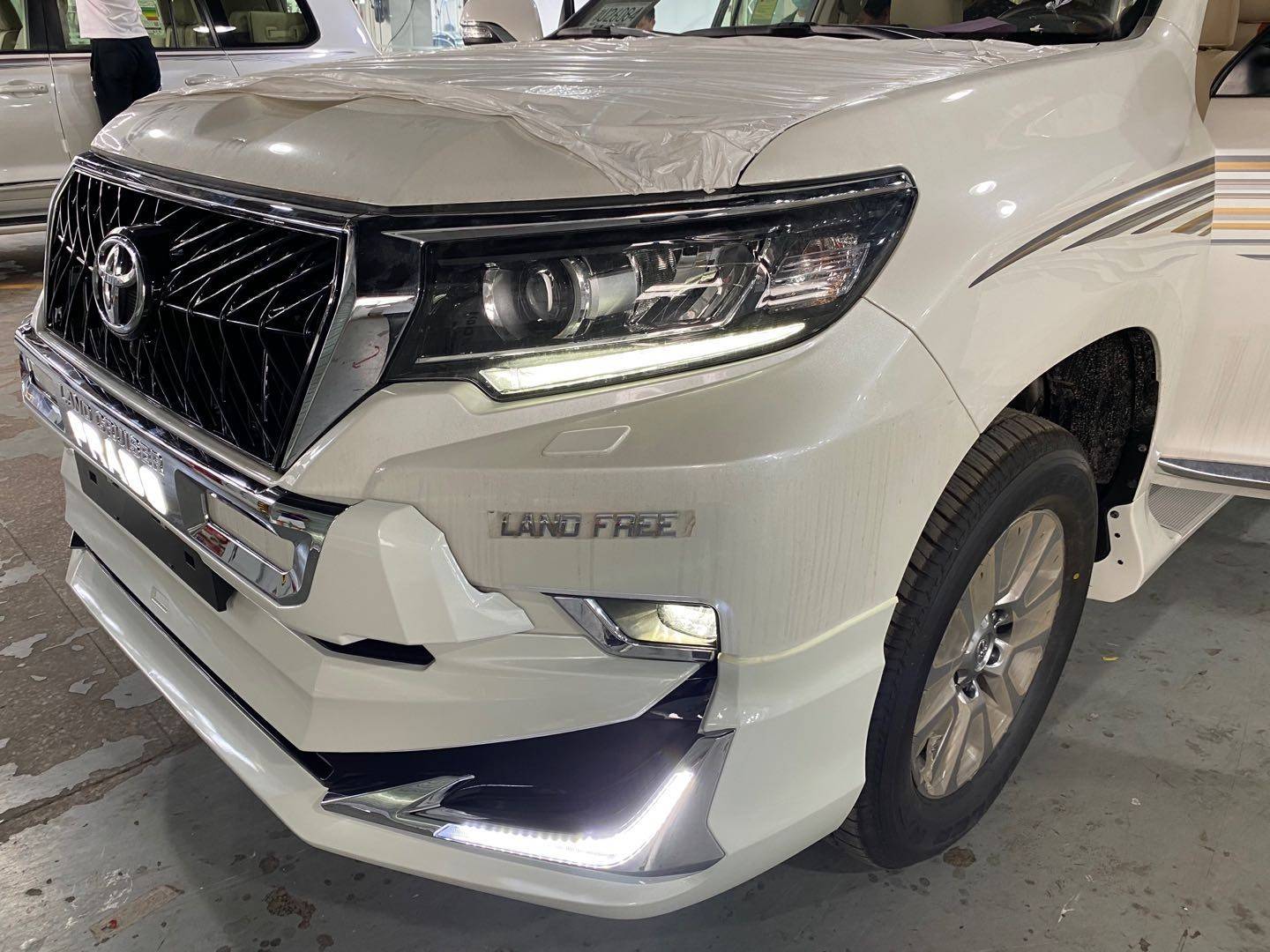 丰田霸道2700中东版现车普拉多40l巨降