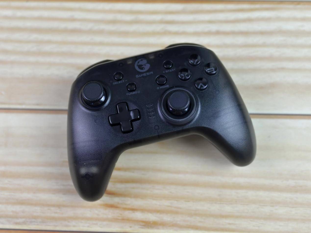 内置6轴陀螺仪,三模多平台支持,盖世小鸡t4pro游戏手柄