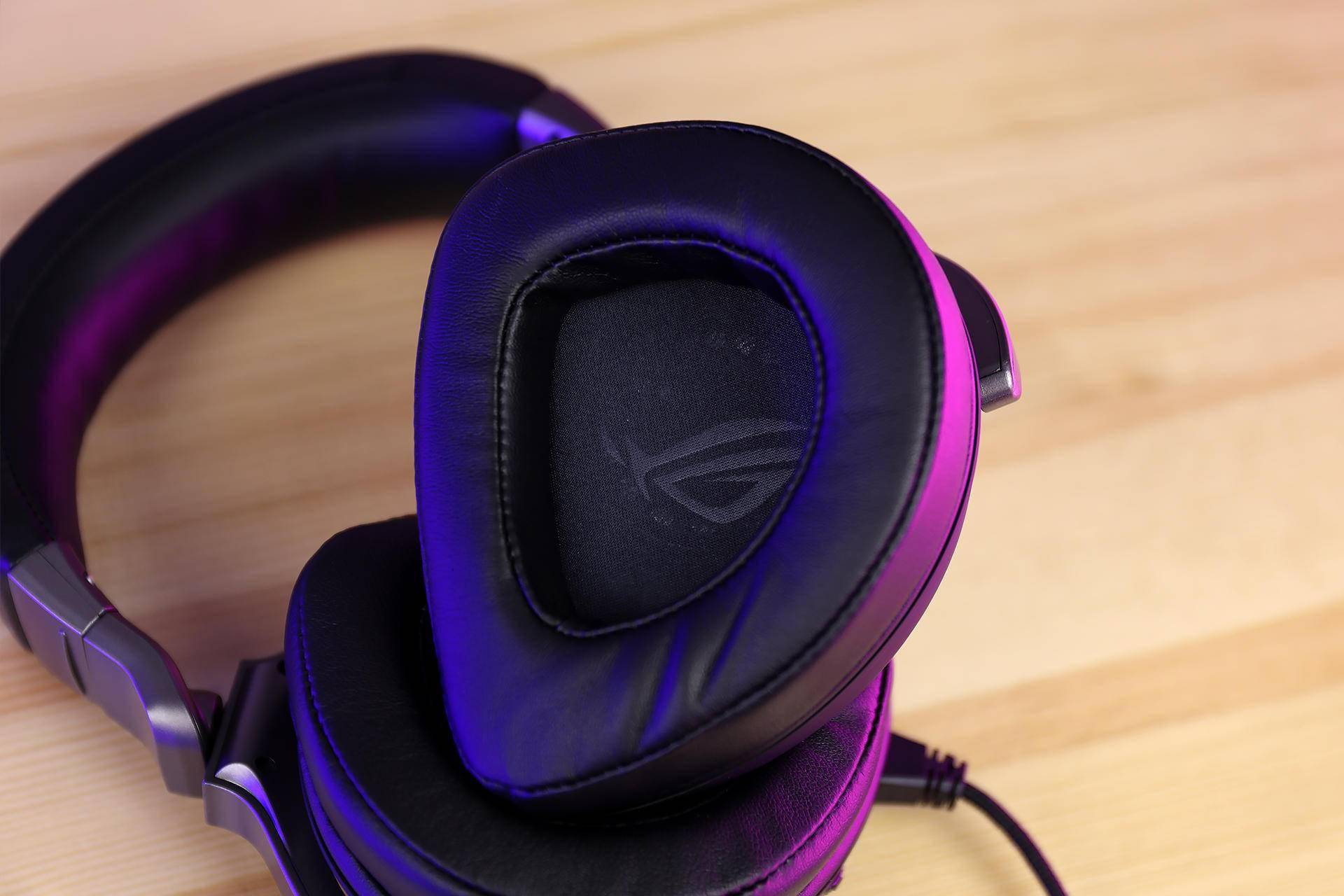 华硕rog棱镜游戏耳机评测:是我喜欢的游戏耳机的样子~_手机搜狐网