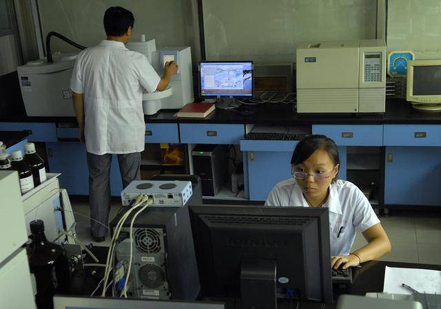 南京大学在读女博士跳楼背后有些问题值得我们注意和深思