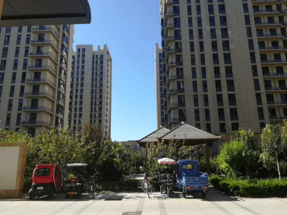 创建卫生城市,营造温馨家园---华锦园小区见闻