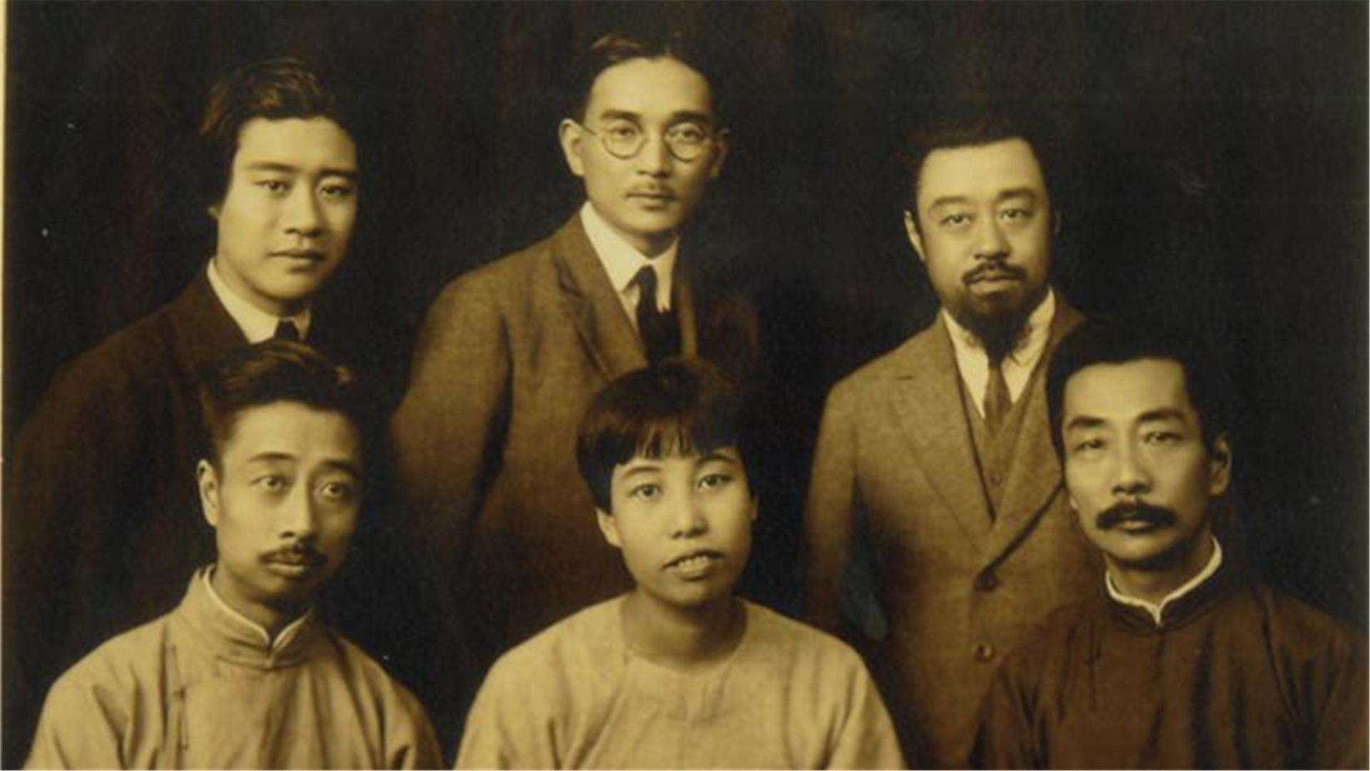 鲁迅去世惊动了半个文坛:蔡元培主持葬仪,巴金为他抬棺