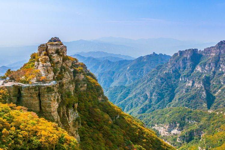 河北一山峰走红,人称华北"小华山",壮观大气不输黄山