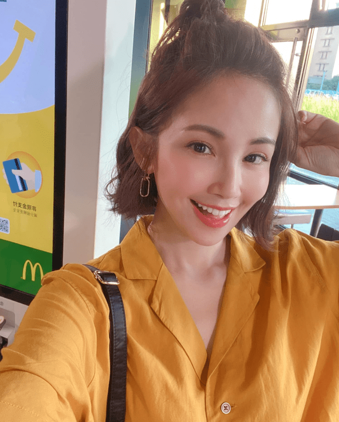 自曝曾患产后抑郁症,发长文透露经历:当时觉得没人能帮自己_钟欣怡