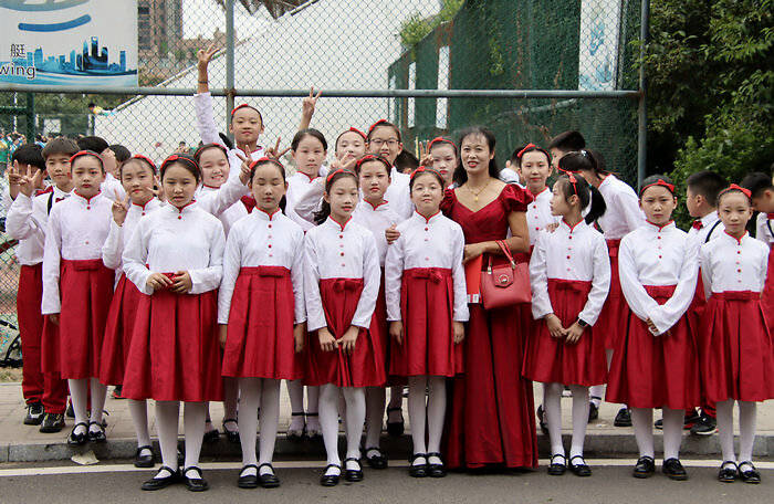 小学生合唱比赛队形图片