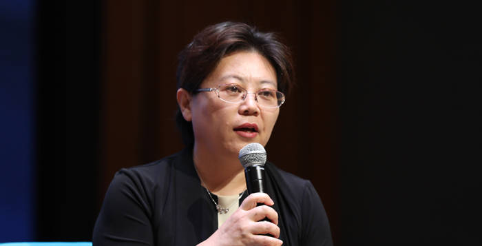 张晔高质量教育的核心要真正做到以学生为中心研学导师要以学生为主体