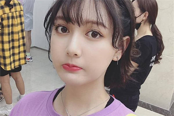 因胖无缘《创1》舞台,如今瘦下来撞脸韩国女星,网友:判若两人_董思怡
