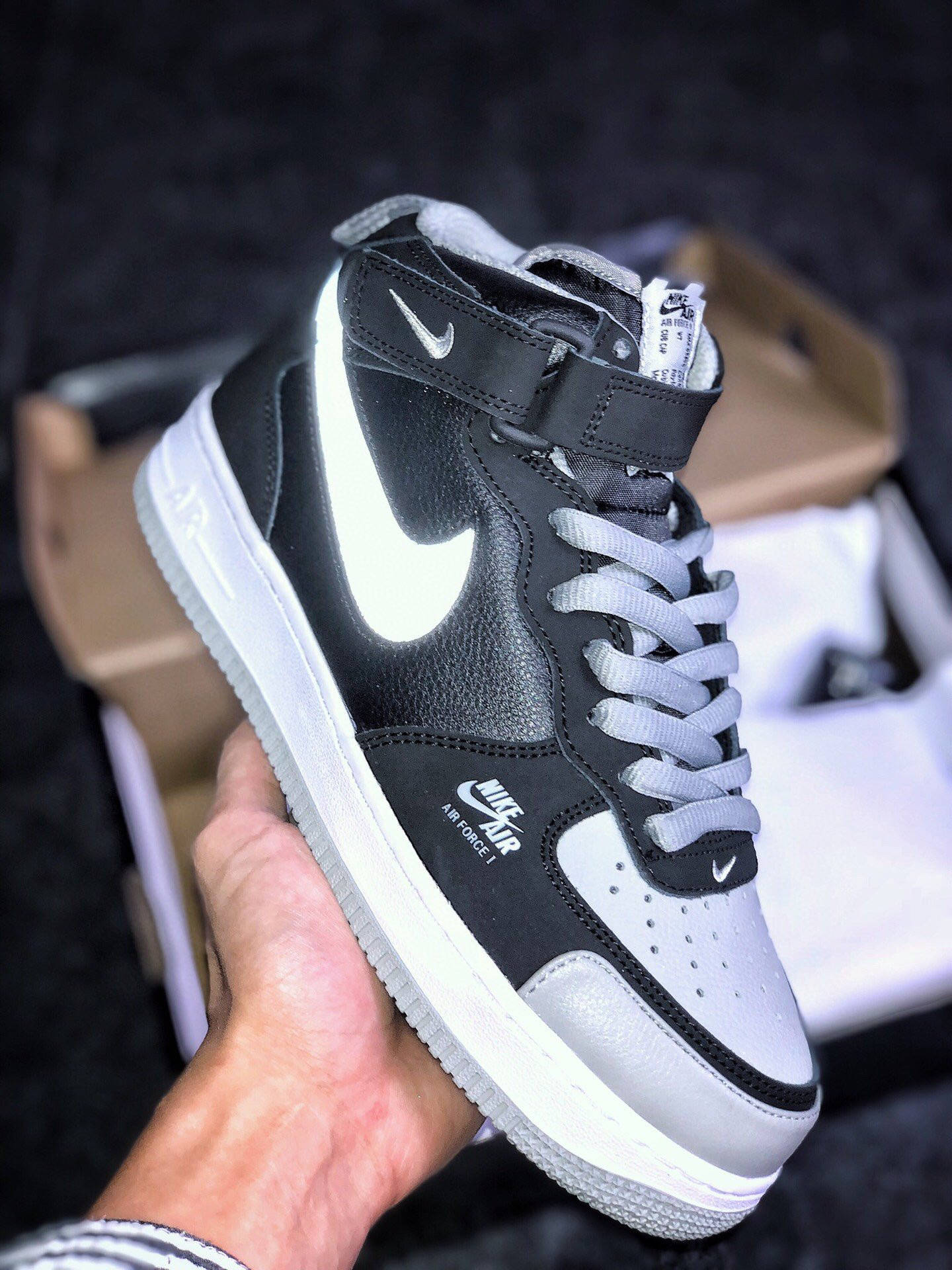 耐克空军一号影子黑灰nikeairforce1lv8utility魔术贴镂空大钩板鞋