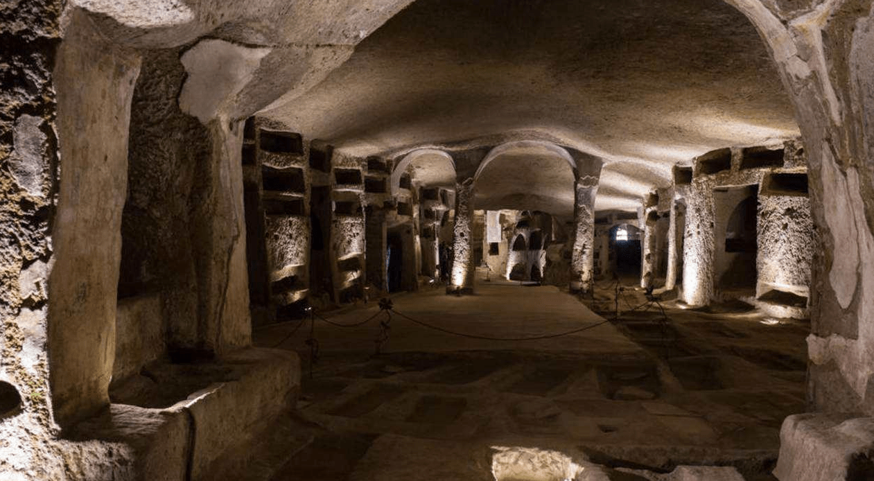 科学家认为有地下王国!从地球的角度来看,"地心人"是否存在?