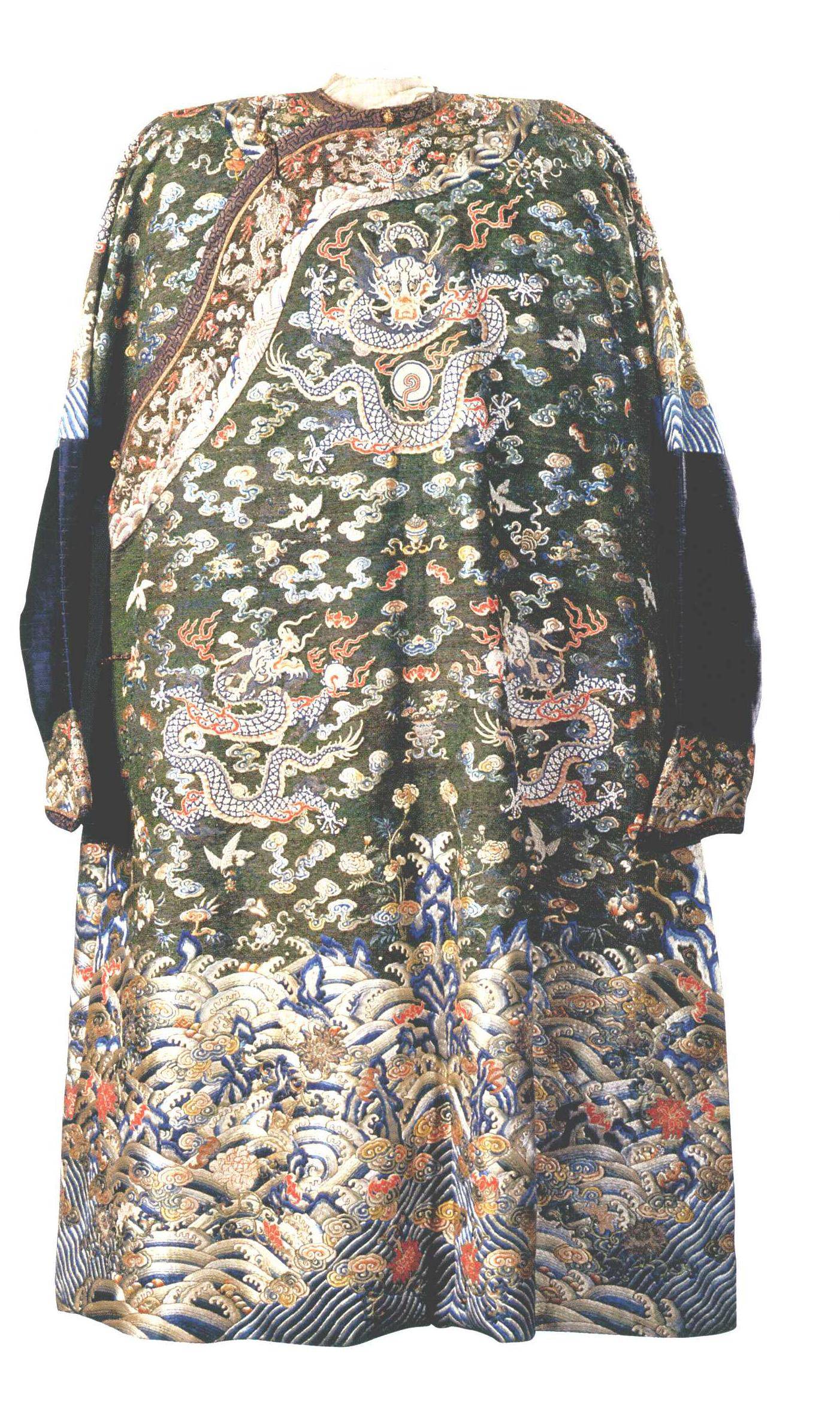 故宫博物院珍藏孔雀羽彩绣袍价值珍贵清代苏绣袍服中的杰作