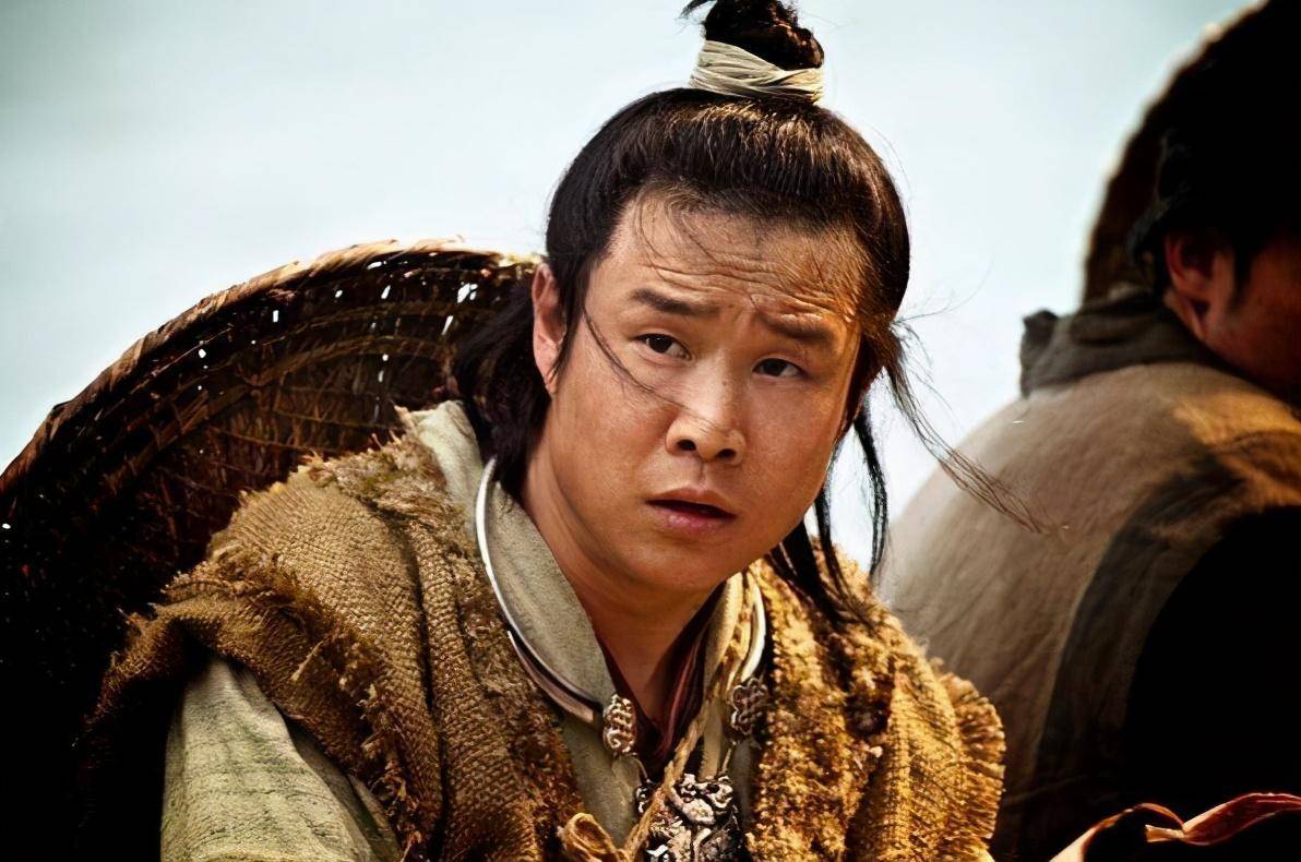 小沈阳39岁走上巅峰,13岁女儿似"小公主",沈春阳近照亮眼