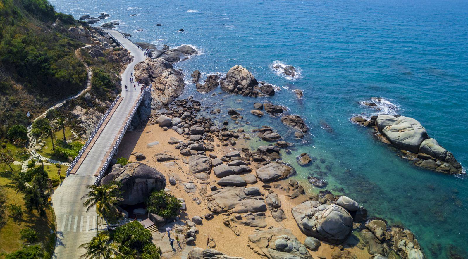 海南的亞龍灣和大小洞天,南山和分界洲島10大景點,先去哪個?