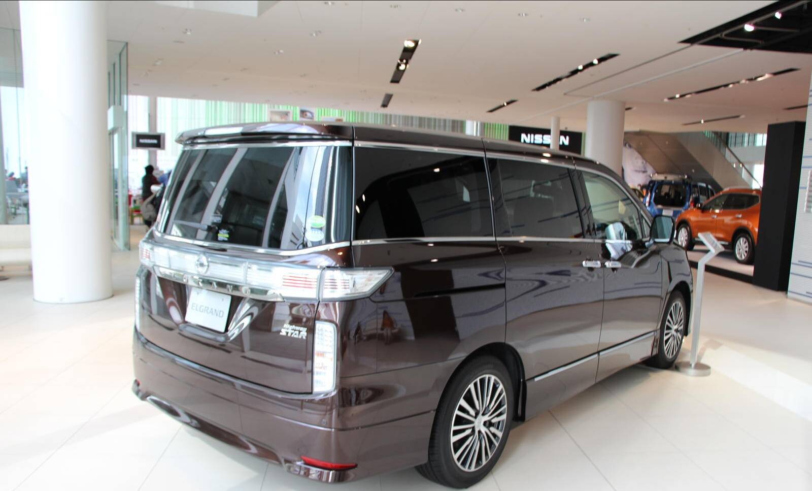 日产版丰田塞纳来袭!宽体车身 3.