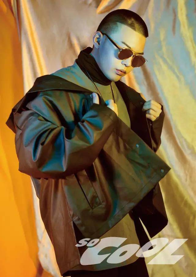 从爆红到被雪藏再到复出参赛小白是新说唱最大的混子吗