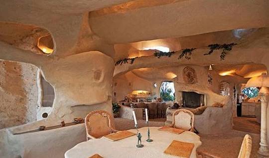 老婆硬要住"山洞",真以为自己是"山顶洞人"?但住上那刻爱上