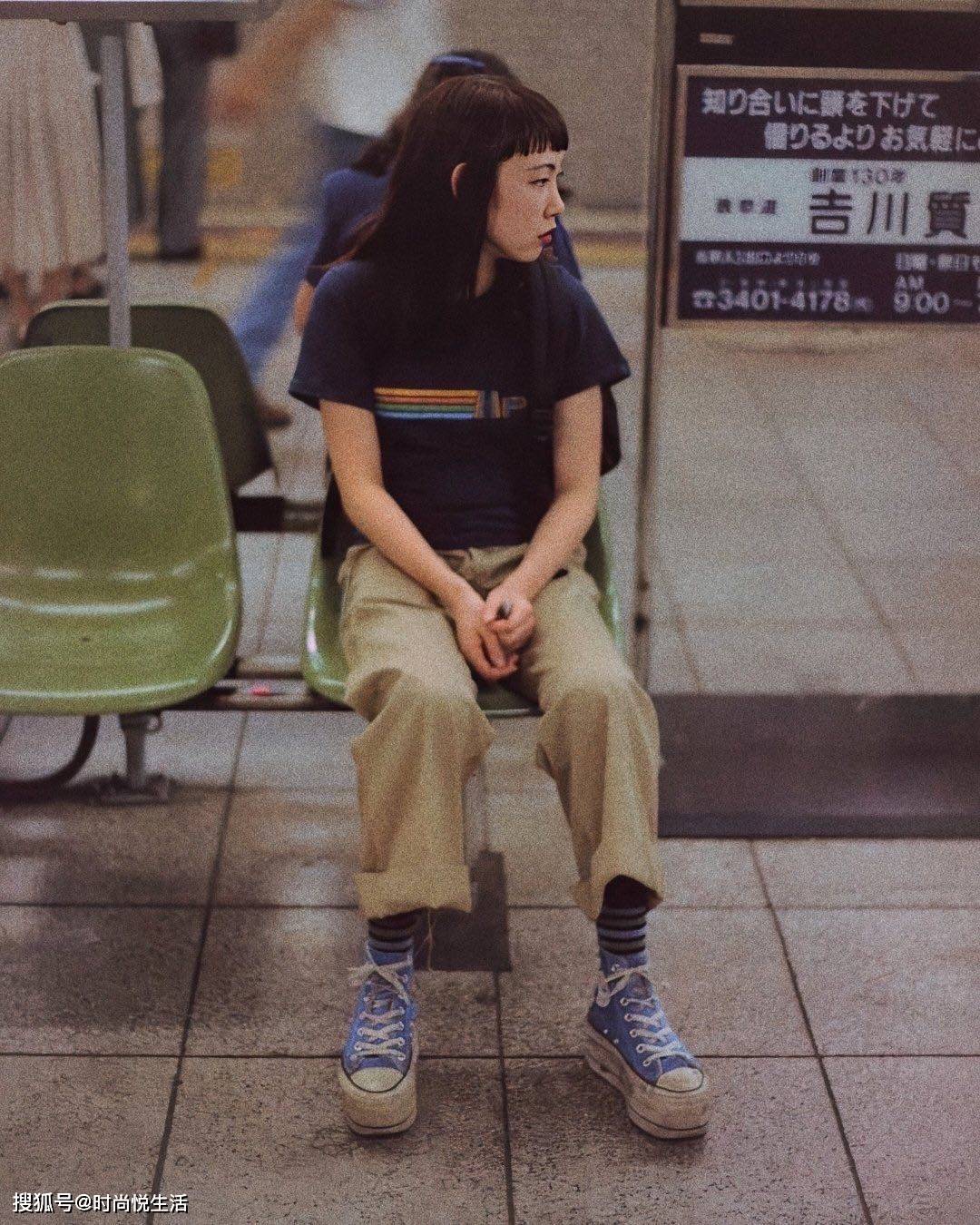 街拍可以体现当下的社会潮流方向,以及流行单品,那么你见过90年代的