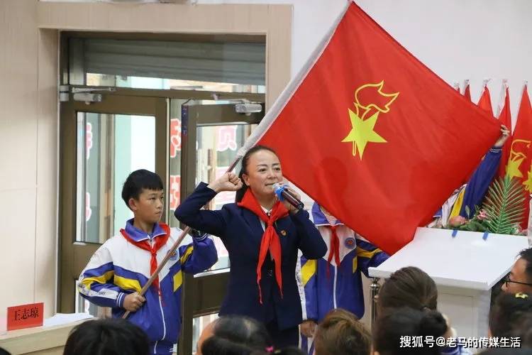 乌兰小学举行少先队建队71周年主题队日活动暨少先队乌兰小学第一次