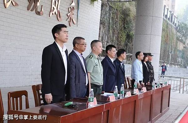 娄底职院2020级大专新生军训动员大会盛况