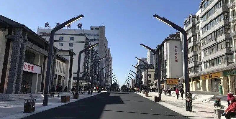 10月17日这里全新开街全息投影天幕隧道国民铺子网红小吃全都有