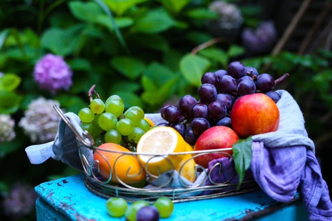 其实,好的方法是日常护眼食物搭配护眼物质.