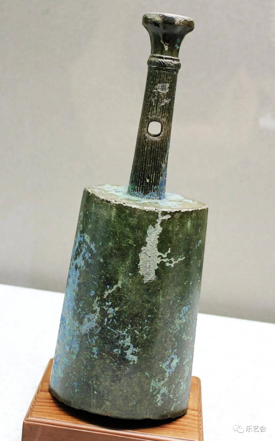 西周虎镈 骨杯 骉氏编钟:钧魂分享泉屋博古馆中国青铜器十二_家族