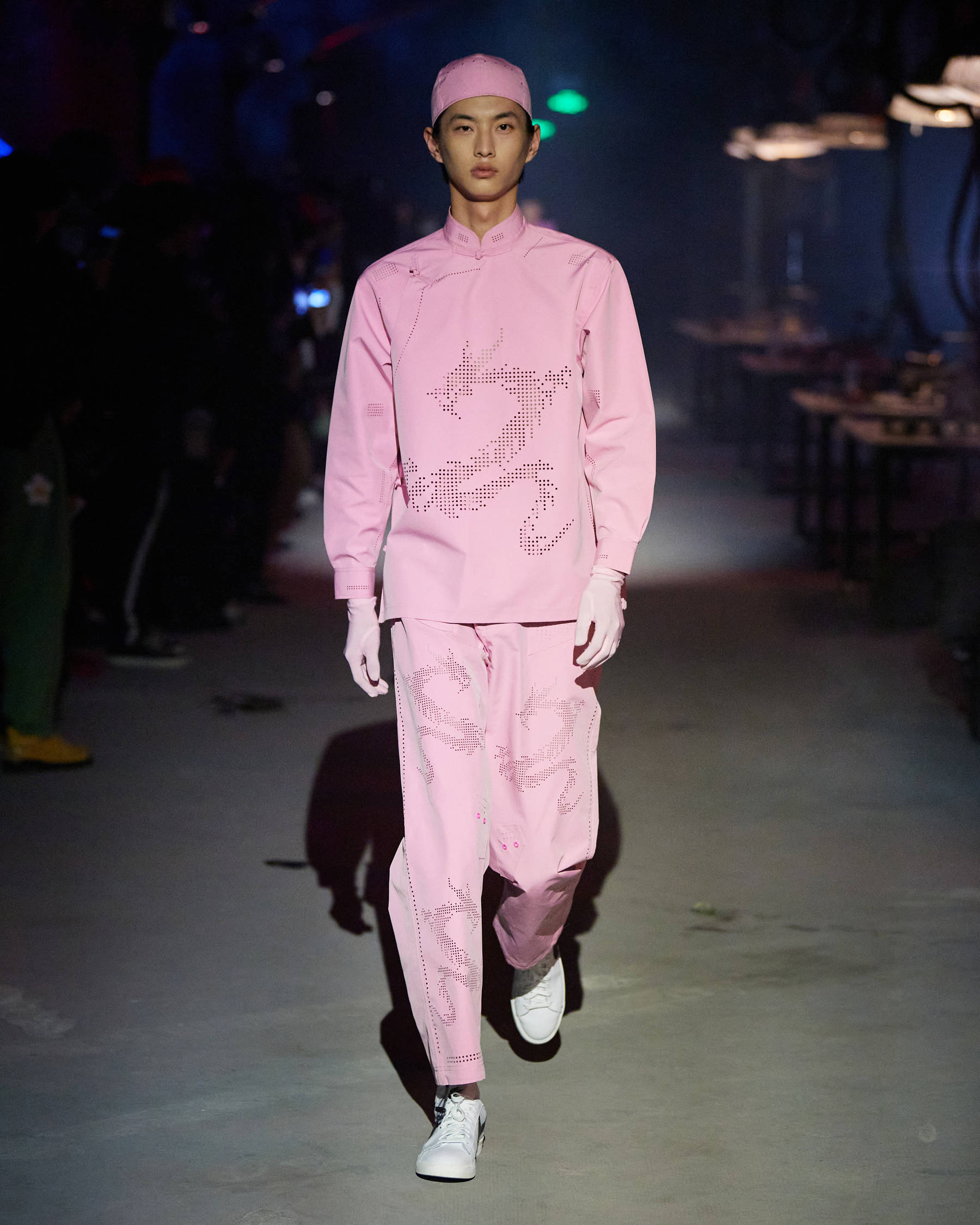 xander zhou 2021春夏「新型」:「virtual reality 虚拟现实」稳定版