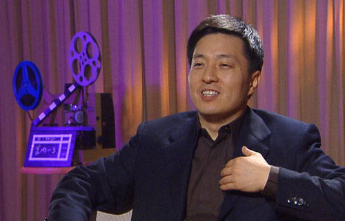 横店集团控股有限公司董事长,兼任杞县东磁新能源有限公司董事,横店