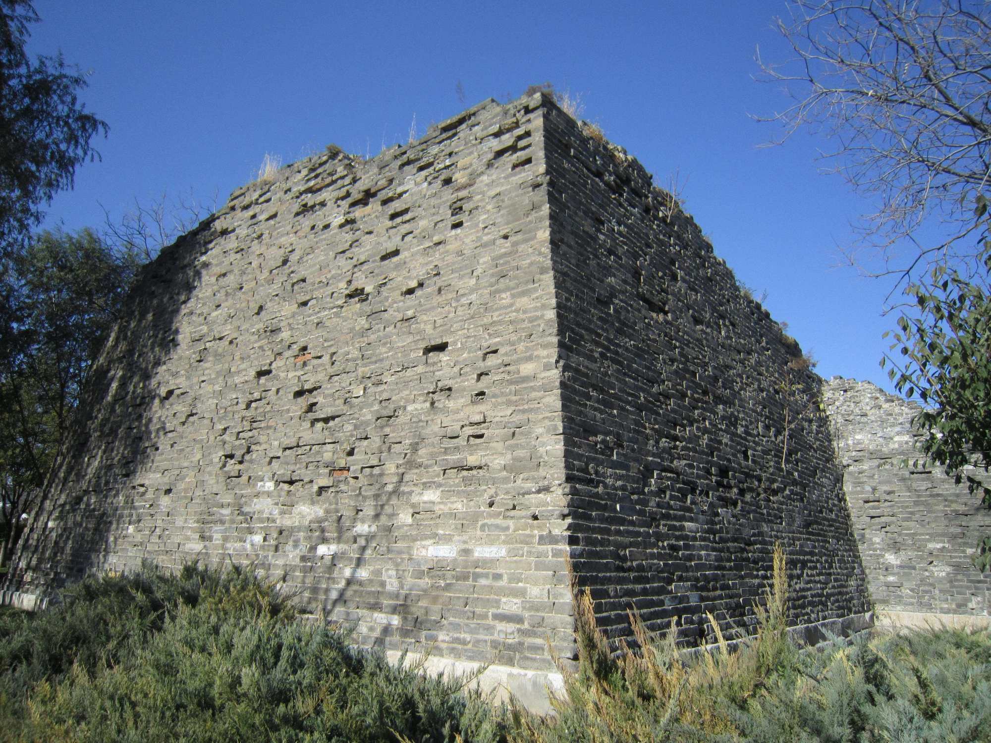 北京被忽略的一处古城墙遗址有仅存规模最大的城垣转角角楼