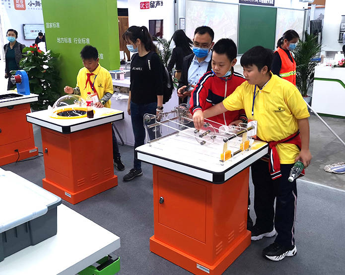 为实验考试与教学赋能丨东方教具亮相第9届广西教育装备展示会