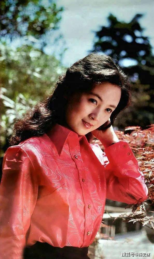 老照片:八十年代的美女明星赵静
