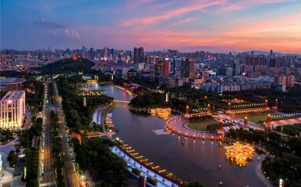 佛山最牛富人区上新!一号作品深度解密!_珠江新城