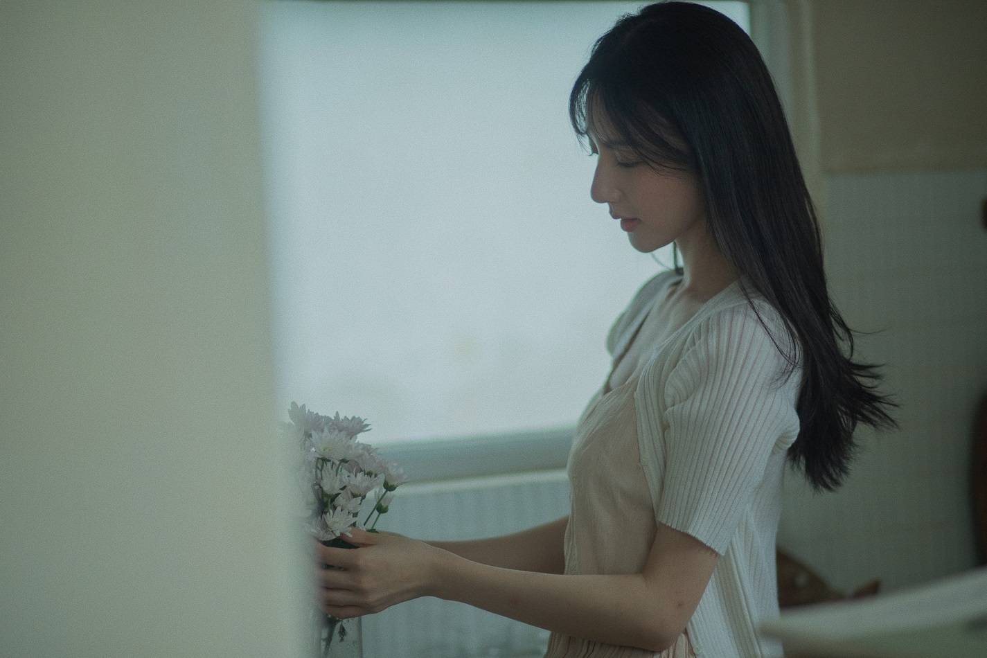 秋日限定写真 陈米麒解锁文艺少女居家风