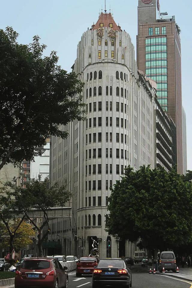 12. 广州爱群大厦