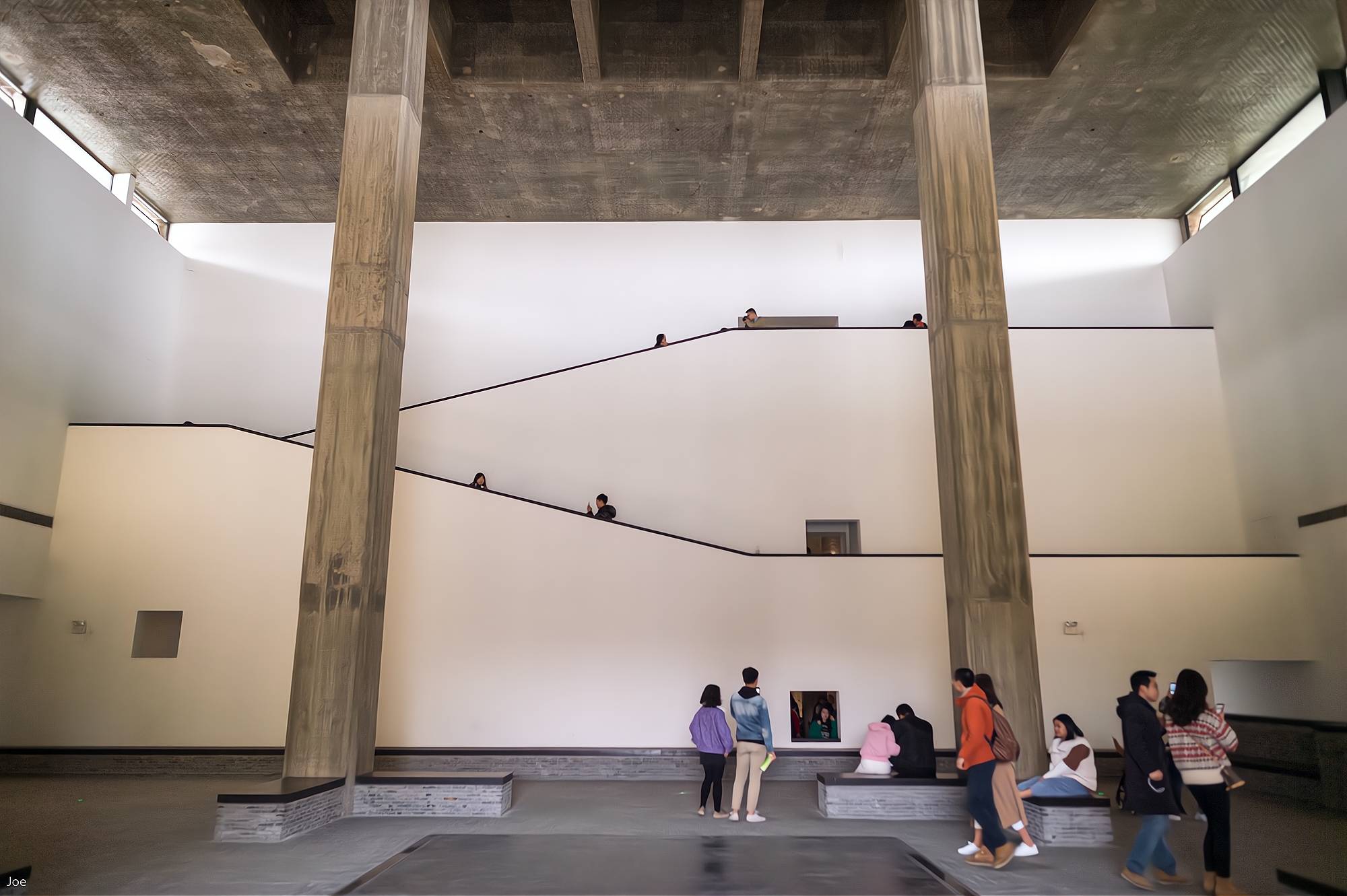 苏州有一座御窑金砖博物馆,藏在千余块金砖,故宫的地砖来源于此