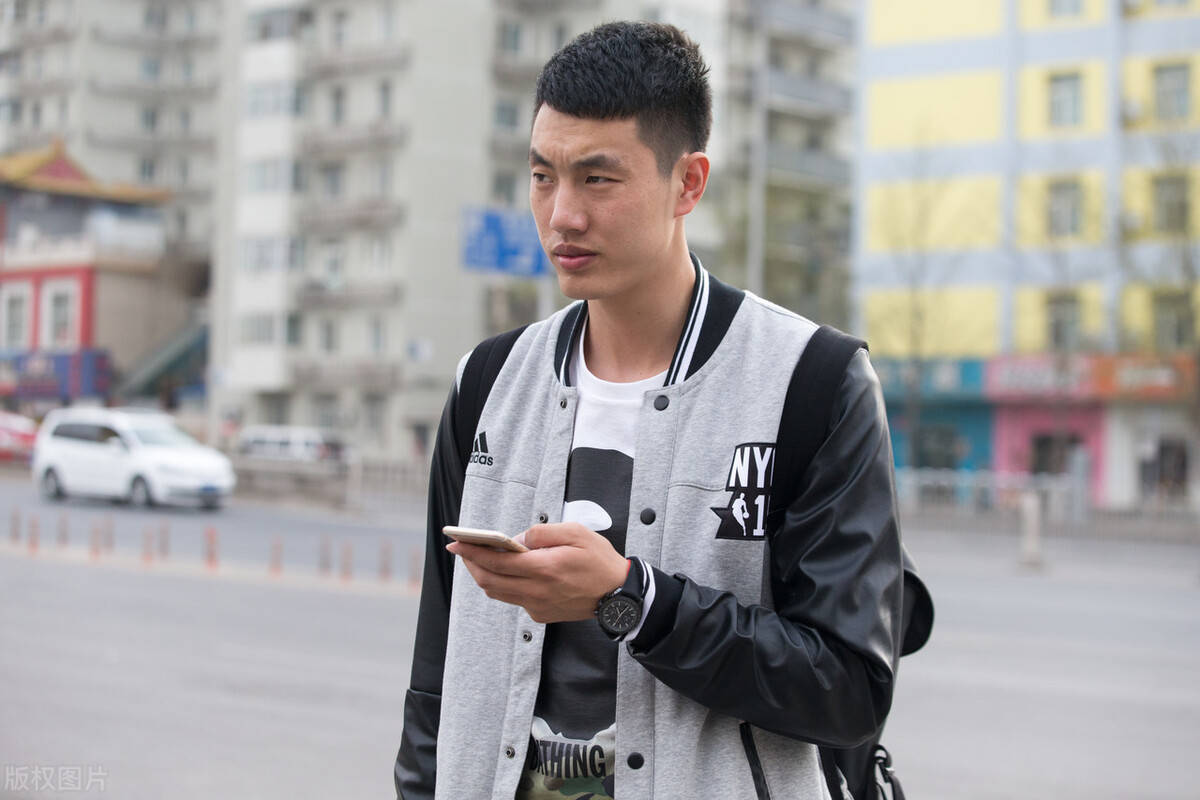 方硕命中压哨阿豪亢奋到完全控制不住情绪因为这是深圳自找的