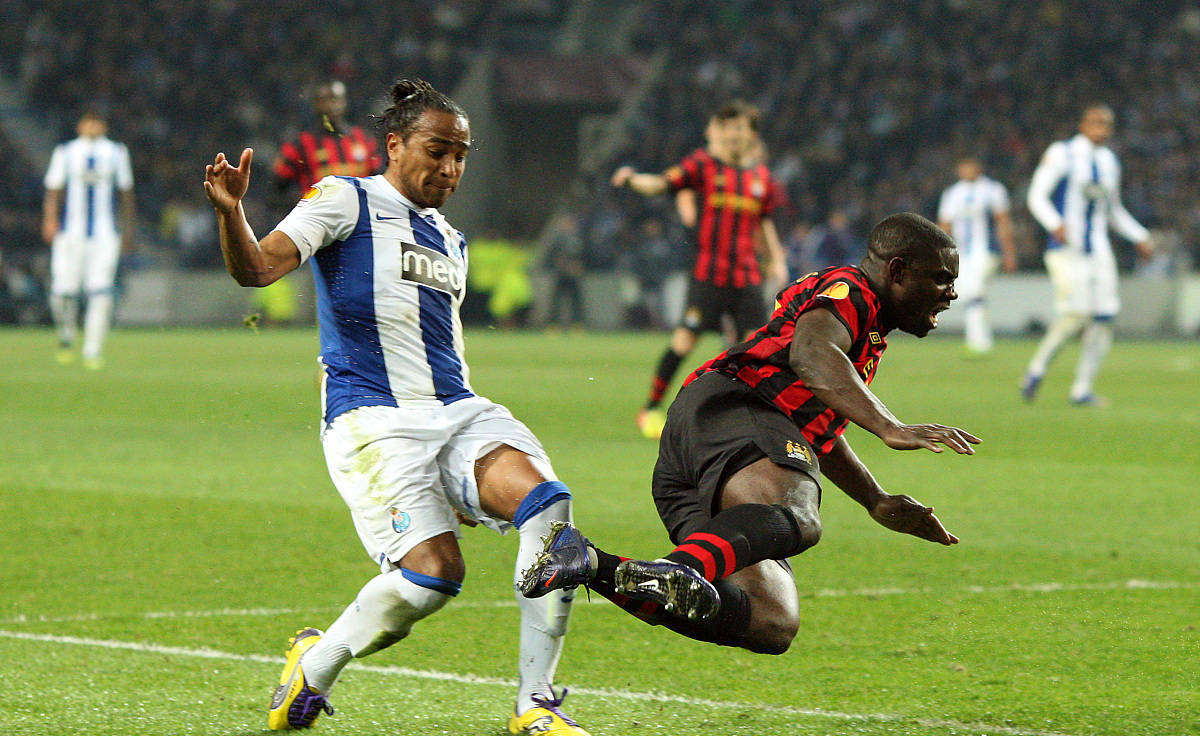 每日足球:特鲁瓦vs瓦朗谢纳 波城fcvs尼奥尔