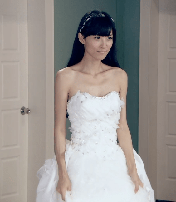原创"爱情公寓五美"穿婚纱,娄艺潇甜美,看到她:想娶!