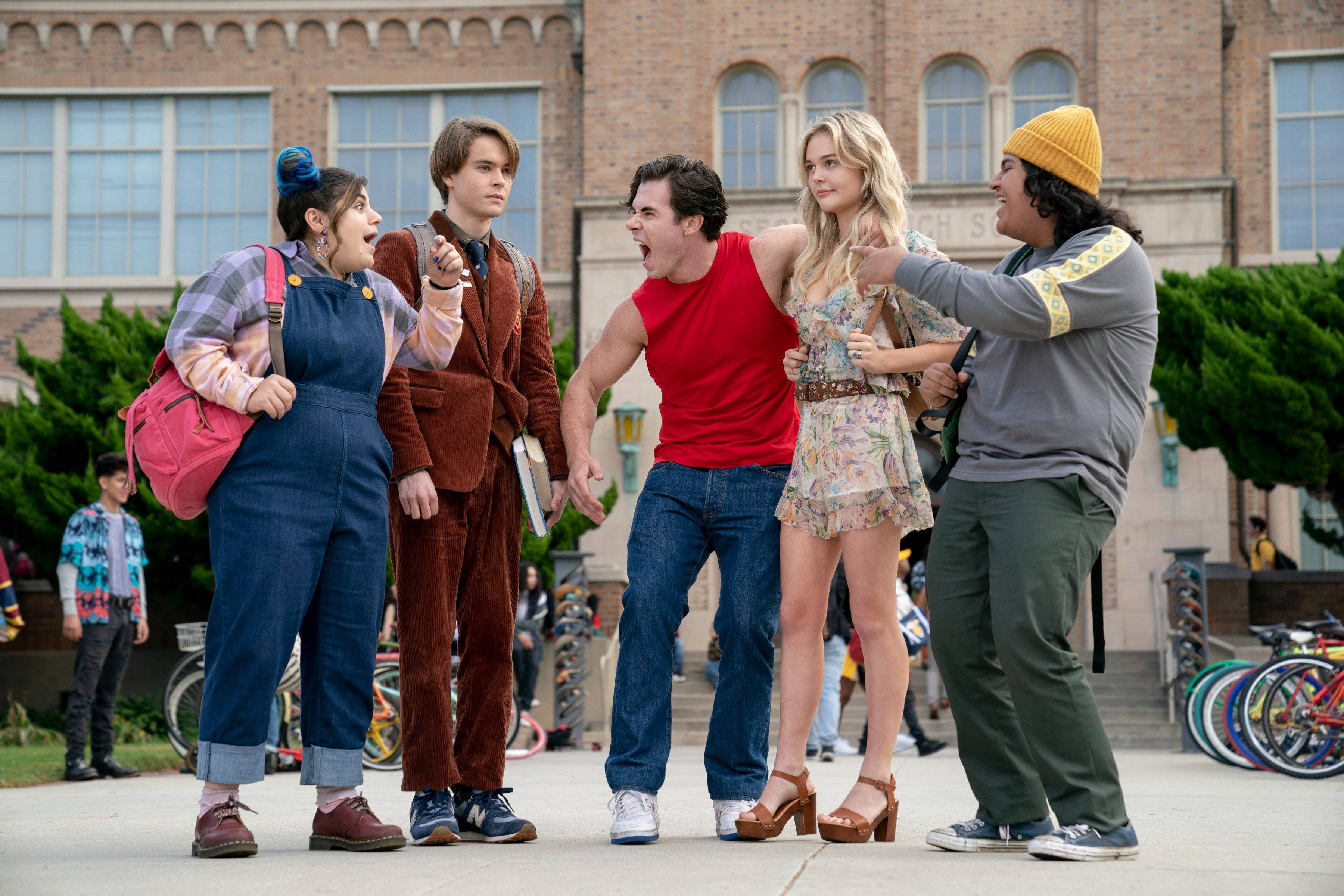 辣手保姆美女保姆摇身一变成杀人恶魔用14岁男孩的血献祭